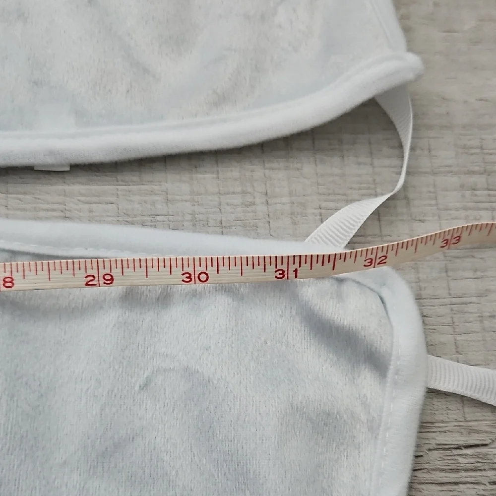 Elegant Snowflake Tree Skirt - Blue and White - Picture 2 of 5